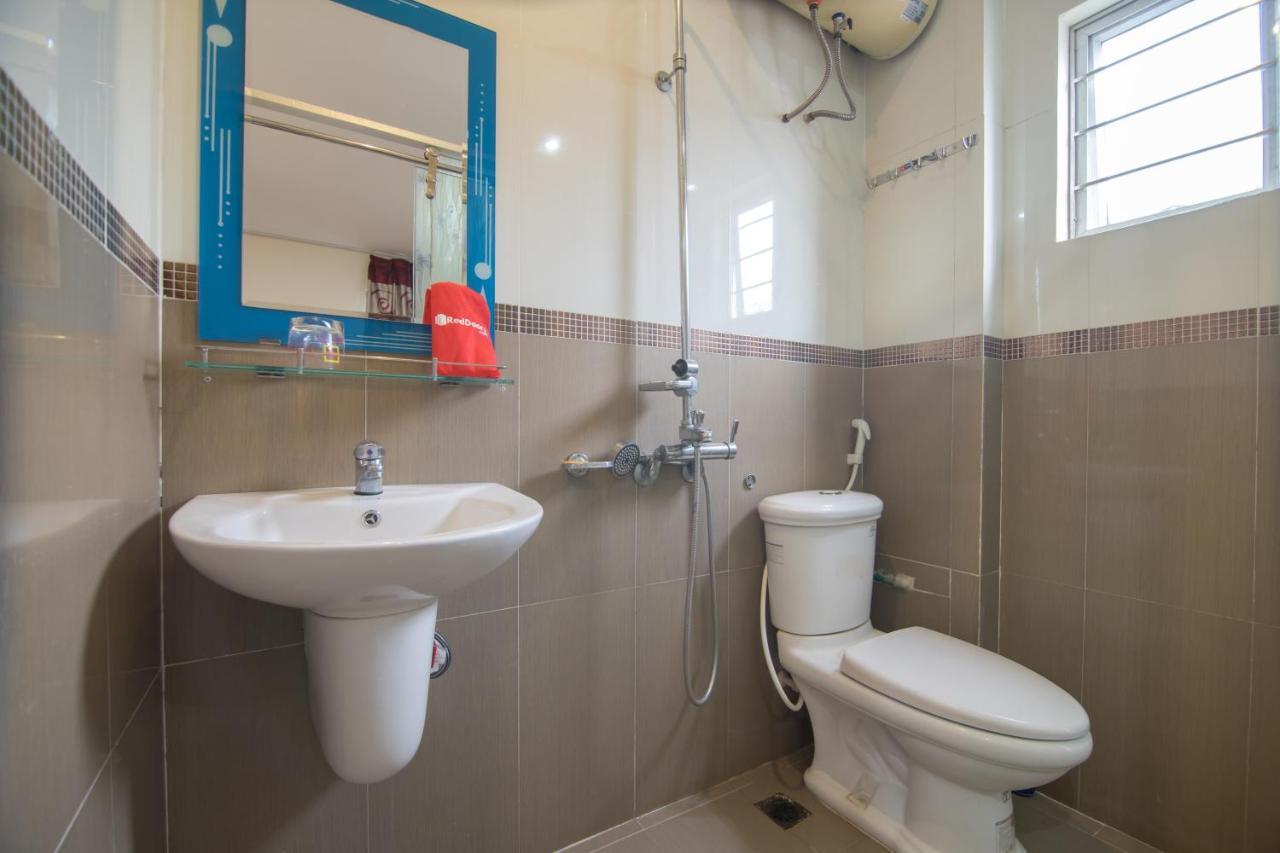 Reddoorz Near Hanoi Railway Station المظهر الخارجي الصورة